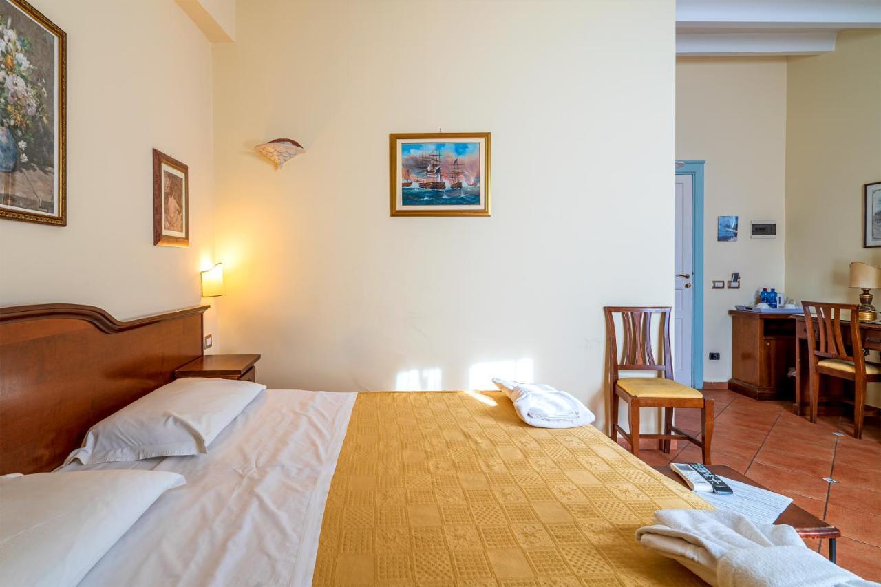 Hotel Mediterraneo Syracuse Esterno foto