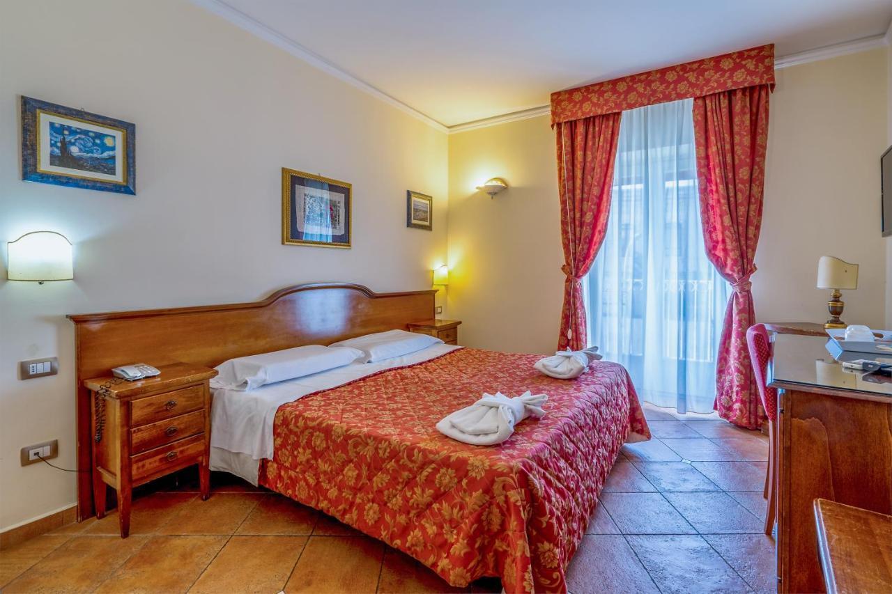 Hotel Mediterraneo Syracuse Esterno foto