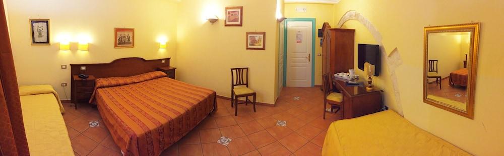 Hotel Mediterraneo Syracuse Esterno foto
