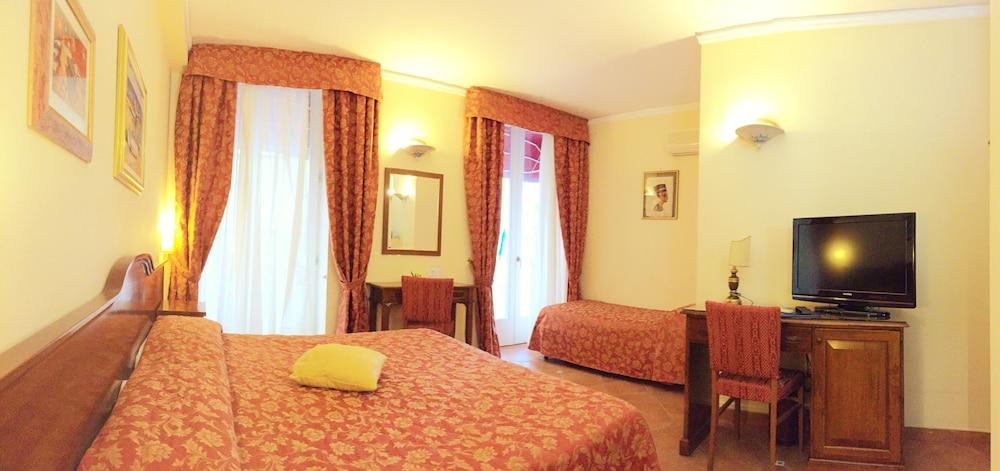 Hotel Mediterraneo Syracuse Esterno foto