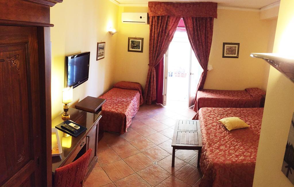 Hotel Mediterraneo Syracuse Esterno foto