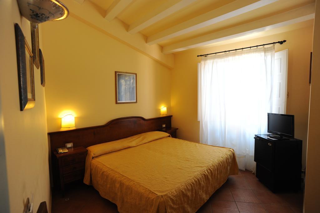 Hotel Mediterraneo Syracuse Esterno foto