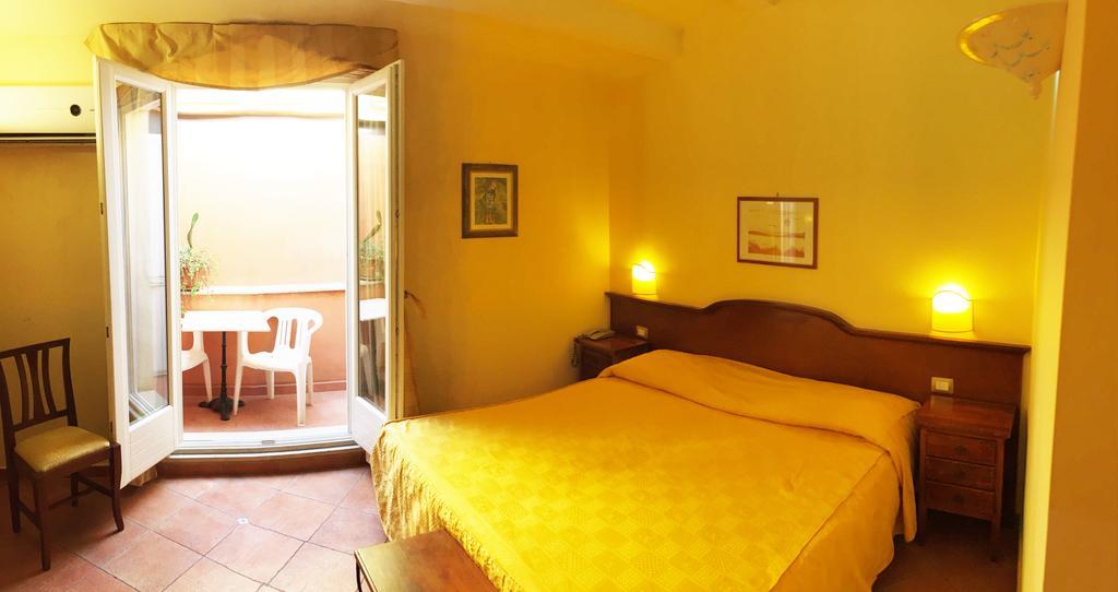 Hotel Mediterraneo Syracuse Esterno foto