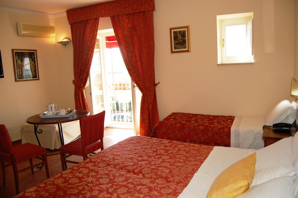 Hotel Mediterraneo Syracuse Esterno foto